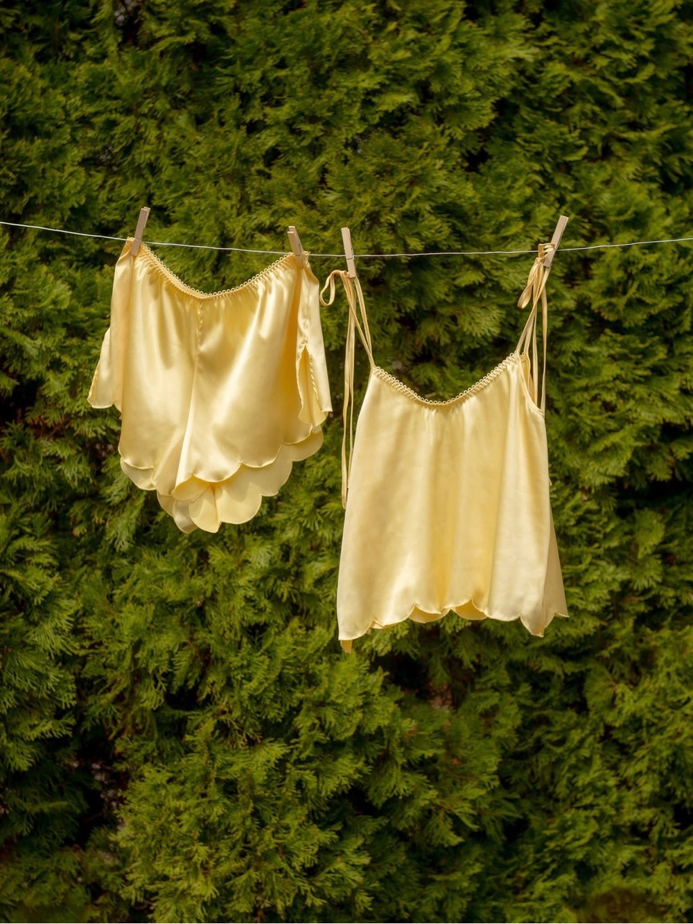 Scallop Stretch Satin Cami and Short Pajama Set - Yellow